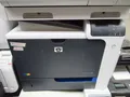 Produktbild: HP CP4525n A4 Colour Laser Printer CC493A USB LAN - NO TONERS - 234620 PRINTS