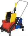 Produktbild: VERMOP Reinigungswagenset Eimer 2 x 17l u.Presse/Stiel/Halter/5 Mopps