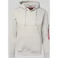Produktbild: Alpha Industries Regular Fit Hoodie mit Logo-Patch in Hellgrau, Größe XXXL