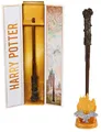 Produktbild: Wizarding World Harry Potter - Authentischer Harry Potter Zauberstab aus Kunststoff mit Hogwarts-Halterung, ca. 30,5 cm, Spielzeug für Kinder ab 14 Jahren, Fanartikel, Gold