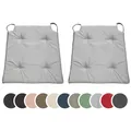 Produktbild: sleepling 2er Set Stuhlkissen, Sitzkissen für Indoor und Outdoor, mit Klettverschluss, 100% Mikrofaser, Made in EU, Maße: 42 (vorne) 35 (hinten) x 40 x 5 cm, hellgrau
