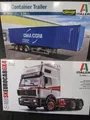 Produktbild: MB SK Eurocab 6x4 + Container Trailer von Italeri im Maßstab 1:24 *NEU*