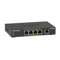 Produktbild: NETGEAR PoE Switch 5 Port Gigabit Ethernet LAN Switch PoE+ mit 4 Port bei 63 W (GS305P), Desktop- oder Wandbefestigung