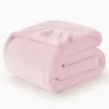 Produktbild: WAVVE Kuscheldecke Flauschige Decke Rosa 220x240 cm - XXL Fleecedecke 240x220 Weich Sofaüberwurf, Sofadecke warm Als Couchdecke, Tagesdecke oder Bettüberwurf
