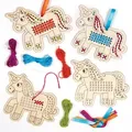 Produktbild: Bastelset für Kreuzstich-Holzanhänger Einhorn  (pro Set 5) Basteln mit Holz