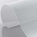 Produktbild: Nautisches Mikroperforiertes Schattierungsnetz aus PVC-beschichtetem Polyester in Weiß, schwer entflammbar, nach Laufmetern verkauft, Höhe des Stoffes 3,20 m. Schattierungsstoffe für Boote