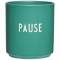 Produktbild: Design Letters Lieblingsbecher Grün PAUSE Tasse | Kaffeebecher Porzellan | Dekorativ Kaffeetassen | Personalisierte Geschenke für Freundin, Hochzeitsgeschenk | Tasse Mit Spruch | Teetasse 250 Ml
