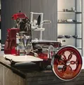 Produktbild: Berkel Volano B3 rot Schwungradmaschine mit Blumenrad