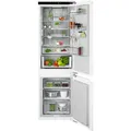 Produktbild: AEG Einbau-Kühl-Gefrierkombination Serie 8000 mit Cooling 360°, von Stiftung Warentest mit Gut (2,1) Bewertet, 1780 mm, Gefrierteil unten, 245 L, NoFrost, Festtür, C, TSC8M183CC