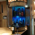 Produktbild: CREATIVE COOPER Weinfassass mit Tür, Holzfass mit RGB-LED-Leuchten, Weinregal im Retrostil, Weinregal aus Holz, Höhe 80 cm, elegante Dekoration f... - Dunkelbraun