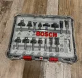 Produktbild: Bosch Professional 15tlg. Fräser Set Holz für Oberfräsen Fräsen 6 mm Schaft (A1)