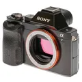 Produktbild: Sony Alpha 7 (schwarz) ca. 5.000 Ausl. Kamera