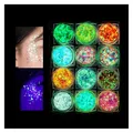 Produktbild: KUIRUNRX® Glitzer Gesicht, 12 Farben Festival Glitzer Gesicht, Fluoreszierendes Body Glitter Festival Accessoires, Halloween Schminke Make-up Glitter Zubehör für Gesicht, Nagelde, Körper, Haare