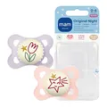 Produktbild: MAM Original Night Schnuller, 0-6 Monate, Tulpe/Stern, 2 Stück | Leuchtet im Dunkeln, Für Neugeborene, Stillfreundlich, Zahnfreundliches Design, SkinSoft Silikon, Inkl. Sterilisierbox