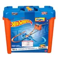 Produktbild: Hot Wheels Bahn Track Builder, Autorennbahn Bauset für Hot Wheels Autos, inkl. 2 Spielzeugautos, Spurwechsler, steile Kurven, Crashzone, Auto Spielzeug, Spielzeug ab 4 Jahre, GGP93