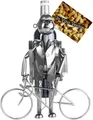 Produktbild: BRUBAKER Wein Flaschenhalter Fahrradfahrer Metall Skulptur mit Geschenkkarte