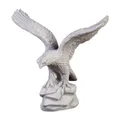 Produktbild: gartendekoparadies.de Adlerfigur aus Steinguss, Steinadler, Höhe 32 cm, 35 cm Spannweite, 4 kg, frostsicher (Grau)