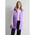 Produktbild: Steppweste STREET ONE, Damen, Gr. 44, lila (shiny lila), Stoff, Obermaterial: 100% Polyester; Futter: 100% Polyester; Füllung: 100% Polyester, unifarben, gerade Po-bedeckend, ohne Ausschnitt, Westen, in Unifarbe