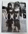 Produktbild: In Vogue: The Illustrated History of the World's Most Famous Fashion Magazine