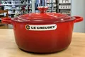 Produktbild: LE CREUSET  Bräter rund Signature 28 cm, 6,7 l kirschrot  NEU