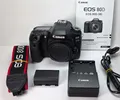 Produktbild: Canon EOS 80D 24.2 MP DSLR Gehäuse/Body, mit erst ca. 6334 Auslösungen