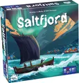 Produktbild: HUCH!, SALTFJORD, Gesellschaftsspiele, Strategisches Fischerdorf-Abenteuer mit innovativem Würfelmechanismus, Ideal für spannende Spielabende, Für 1–4 Spieler ab 14 Jahren
