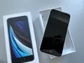 Produktbild: Apple iPhone SE 2020 128GB weiß Smartphone - Neuwertig - Gewährleistung