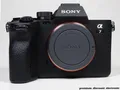 Produktbild: Sony Alpha 7 IV 33,0MP Systemkamera A7 IV ILCE-7M4 1.670 Klicks 