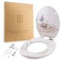 Produktbild: Benkstein® Toilettendeckel mit Absenkautomatik Beige Bliss – antibakterieller WC Sitz – Quick-Release zur einfachen Reinigung – einfache Montage – Duroplast – abnehmbar – bis 150 kg belastbar