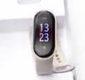 Produktbild: Xiaomi Smart Band 8 Fitness Tracker Gold AMOLED 5ATM Wasserdicht 16 Tage Akku