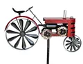 Produktbild: DanDiBo Gartenstecker Metall Traktor XL 160 cm Trecker Rot 96105 Windspiel Windrad Wetterfest Gartendeko Garten Gartenstab Bodenstecker