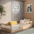Produktbild: CADANI Timi Bodenbett 90x200 cm, bis 200 kg belastbar, Rausfallschutz abnehmbar, Montessori Kinderbett aus Kiefer Massivholz inkl. Roll-Lattenrost, Natur