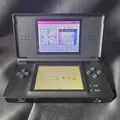 Produktbild: Nintendo DS Lite Konsole in Schwarz inkl. Zubehörpaket - Model USG-001