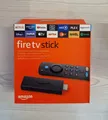 Produktbild: Amazon Fire TV Stick (3. Gen) FHD-Medienstreamer mit Alexa-Sprachfernbedienung