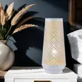 Produktbild: Marrakesch Tischlampe Nachttischlampe 29cm groß | Boho Deko Lampe Stehlampe im Wohnzimmer Schlafzimmer oder Kinderzimmer | Skandinavische Tischleuchte Qantas aus Metall weiß gold E27 Lampenfassung