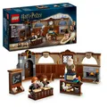Produktbild: LEGO 76442 Harry Potter Schloss Hogwarts: Zauberkunstunterricht, 3 Charaktere