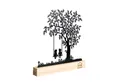 Produktbild: UNUS HOME Dekofigur Aufsteller Baum mit Kindern auf einer Schaukel (21cm breit), Baum-Silhouette aus Metall und Bambus-Holz Wohndekoration