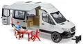 Produktbild: BRUDER, MERCEDES Sprinter Wohnmobil mit Figur und Zubehör, 1/16, BRU2672