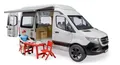 Produktbild: Bruder Mercedes Sprinter Camper mit Figur und Zubehör 02672 1:16