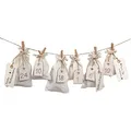 Produktbild: Frau WUNDERVoll® Stoff Adventskalender zum Befüllen Schneeflöckchen Baumwollbeutel weiß/creme, Ziffern weiß glitzer/Weihnachtskalender Beutel Sack Säckchen Stoffbeutel Baumwolle Geschenkbeutel