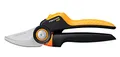 Produktbild: Fiskars Bypass-Gartenschere M, X-series PowerGear, P921, Mit Rollgriff, Für frische Äste und Zweige, Antihaftbeschichtet, Edelstahl-Klingen, Länge: 20,1 cm, Schwarz/Orange, 1057173