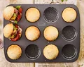 Produktbild: Brötchen 12 Mini Burger  Party-Burger Backblech 29 cm Birkmann