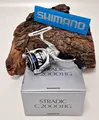 Produktbild: Shimano Stradic FM C2000HG Spinning Reel Spinnrolle Angelrolle Hagane Gear