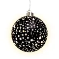 Produktbild: Spetebo LED Weihnachts Glaskugel Sterne schwarz matt mit Timer - 12 cm - Deko Kugel warm weiß beleuchtet Batterie betrieben - Advent Winter Stimmungslicht Christbaumkugel edel elegant
