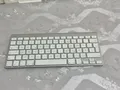 Produktbild: Apple Magic Keyboard A1314 - Kabellose Bluetooth Tastatur - Silber (MC184D/A)