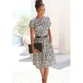 Produktbild: LASCANA Jerseykleid mit Animalprint kurzärmliges Sommerkleid, T-Shirtkleid, Strandkleid, casual-chic schwarz|weiß 34