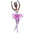 Produktbild: Barbie Dreamtopia Ballerina Puppe, Twinkle Lights Ballerina mit rosa Tutu und schwarzen Haaren, 5 Licht- und Soundeffekte, beweglich, Geschenk für Kinder ab 3 Jahren,HLC26