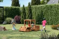 Produktbild: Spielgerät mit kreativem Autokofferraum, Holzdach und sicherem Holzaufbau Fungoo Garden Buggy