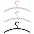 Produktbild: BarbieTM x HEWI Kleiderbügel Set B477.009 3er, jew. 1 Stück in rosa, weiß, schwarz