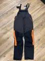 Produktbild: STIHL Schnittschutzlatzhose Universal – Größe L – Neu - Art.-Nr. 0088 388 0605